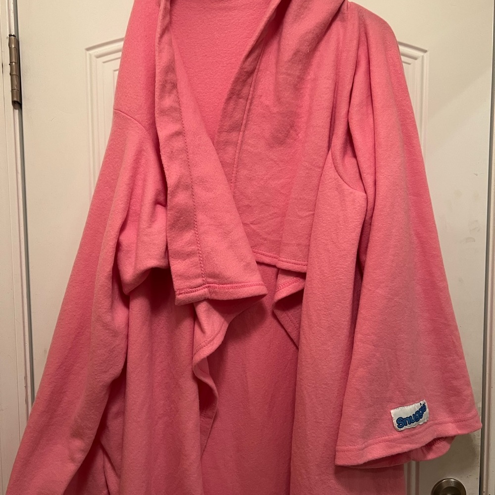 Snuggie - Picture 2 of 4